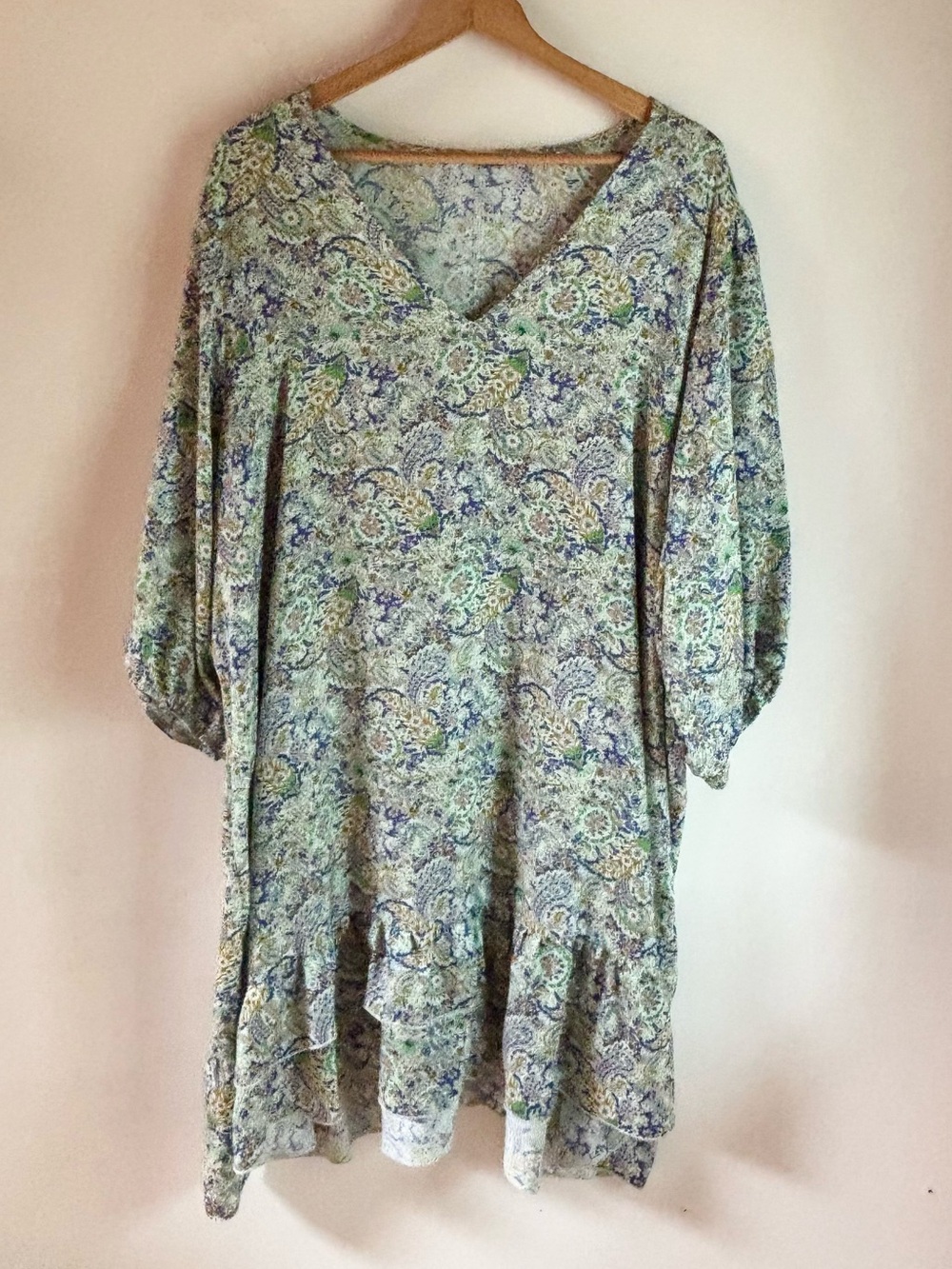 Dex Printed V-Neck Peasant Dress Green Paisley